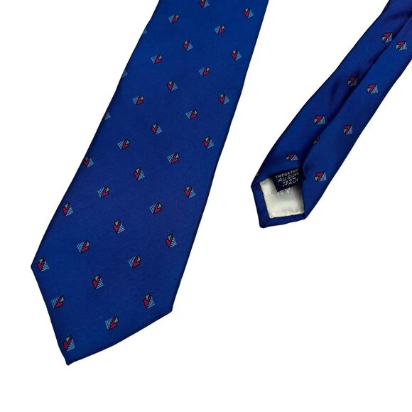 Vintage Givenchy Men's Blue Patterned Silk Neck Tie - Imported from Italy - Picture 4 of 13